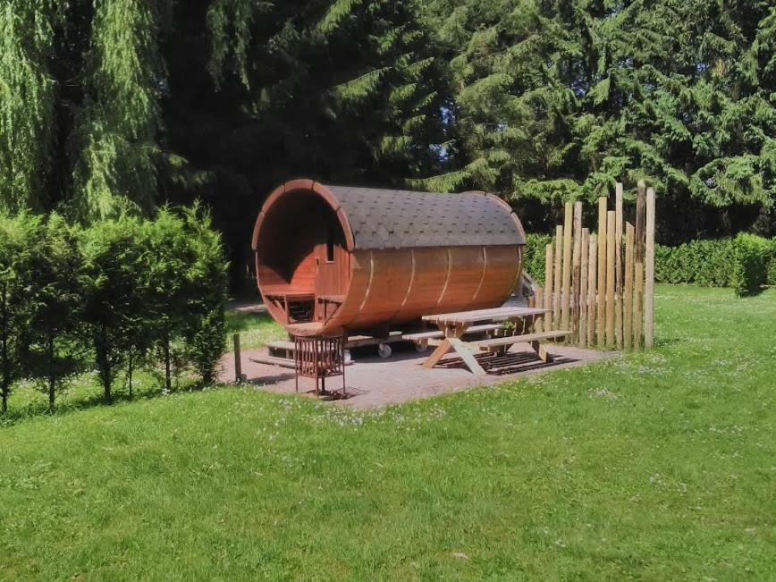 de bron Villa Beringen Buitenkant foto
